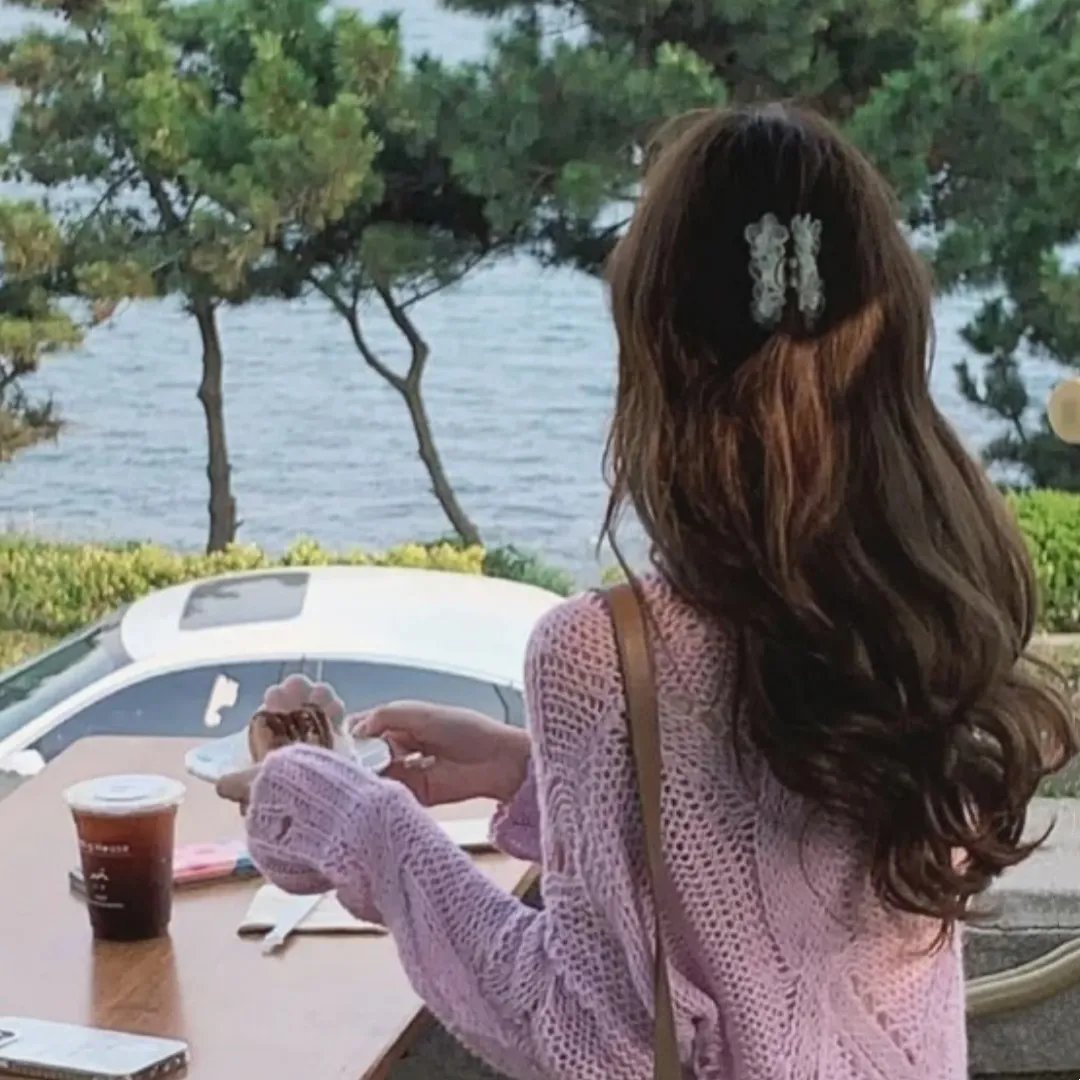 暗红